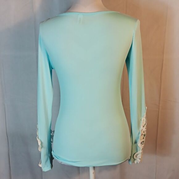 Mint Green Lace Sleeve Women's Top - Picture 6 of 8